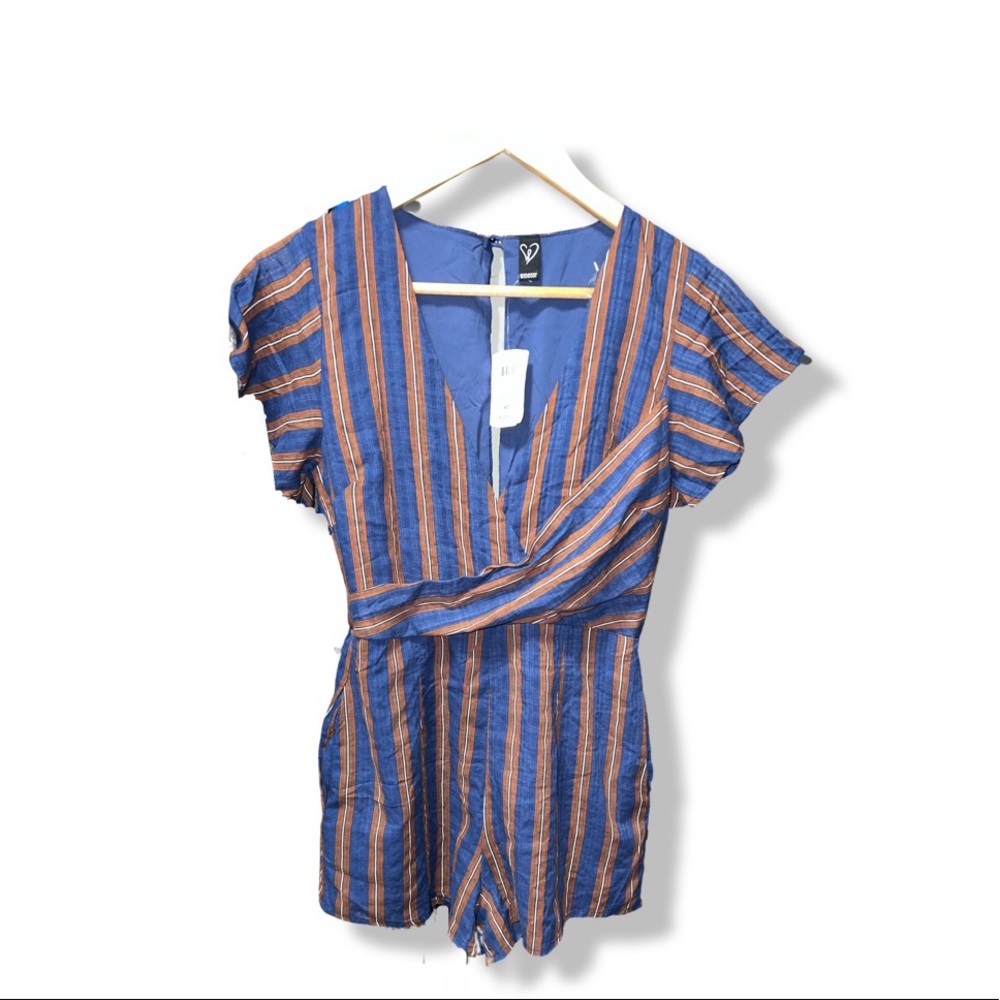 Striped short sleeve Romper-size XS (NWT)